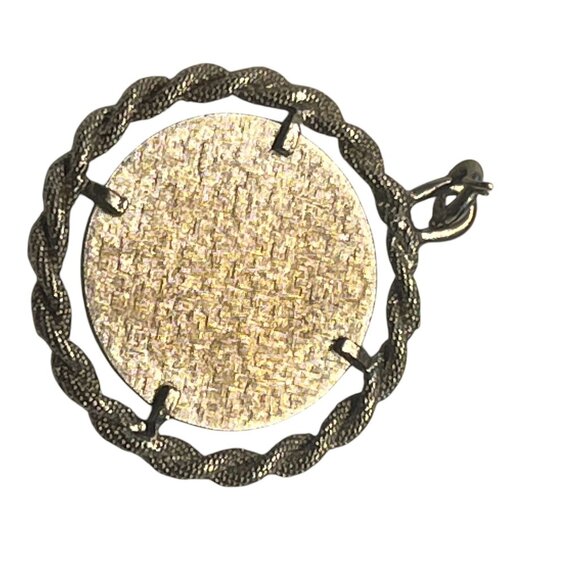 Vintage Aquarius Zodiac Medallion Pendant In Twisted Frame - Picture 5 of 7